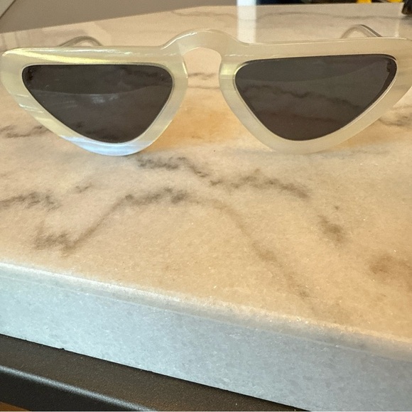 MAN REPELLER Unibrow Cat Eye White Acetate Triangular Small Lens Sunglasses - Picture 2 of 9